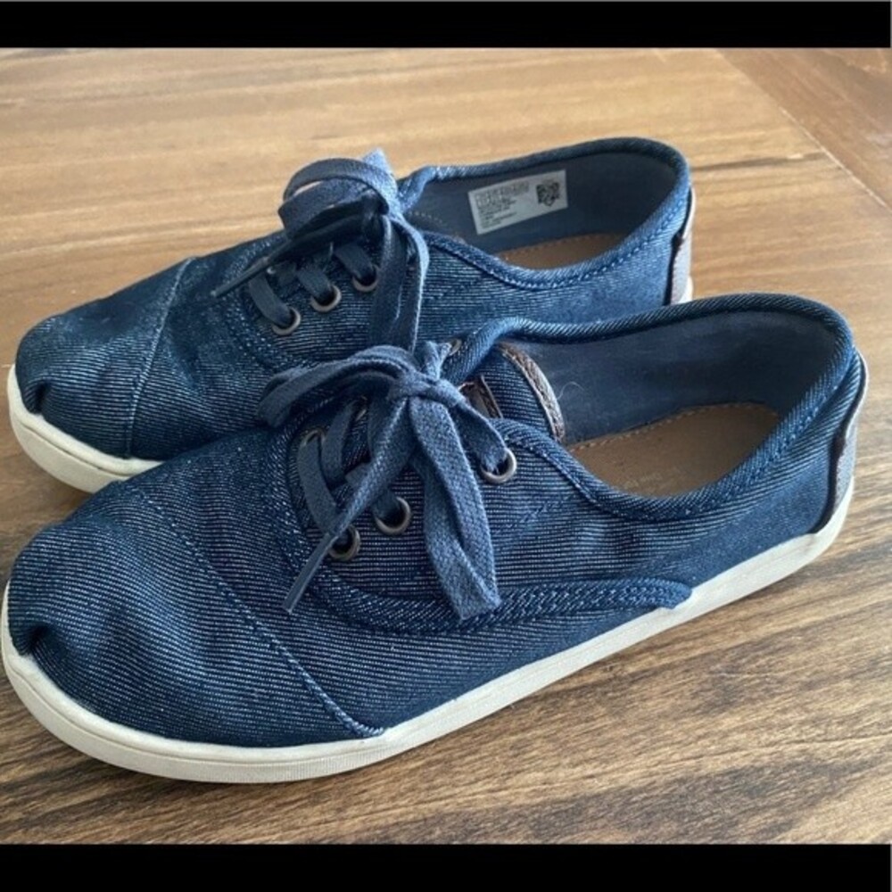 Toms Dark Chambray Sneakers Youth 3.5